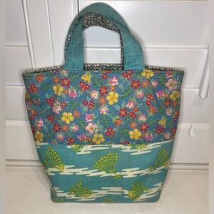 Women’s Floral Handbag